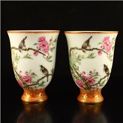 A Pair Superb Chinese Qing Dynasty Gilt Gold Famille Rose Porcelain Cup w Yong Zheng Mark