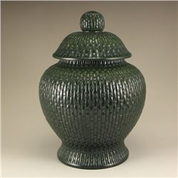 Superb Chinese Qing Dynasty Green Hetian Jade Low Relief Tea Caddy