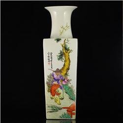 Vintage Hand-painted Chinese Famille Rose Porcelain Figure Vase