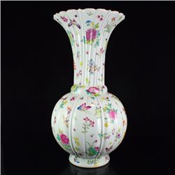 Chinese Gilt Edges Famille Rose Porcelain Vase