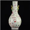 Image 4 : Superb Hand-painted Chinese Famille Rose Porcelain Vase