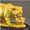 Image 3 : Hand Carved Chinese Shoushan Stone Statue - Ox