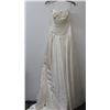 Image 1 : SIZE 12 NEW WEDDING GOWN ZIPPER BACK