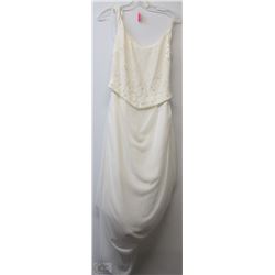 SIZE 10 NEW WEDDING GOWN CHIFFON W/ TRAIN