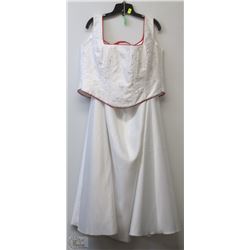 SIZE 26 NEW 2PC WEDDING GOWN RED & WHITE, CORSET