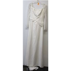 SIZE 6 NEW LACE OVERLAY WEDDING GOWN WITH