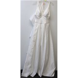 SIZE 8 NEW HALTER TOP BEADED WAIST WEDDING GOWN