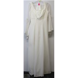 SIZE 12 NEW BEADED WEDDING GOWN