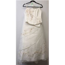 SIZE 6 NEW 2PC LACE OVERLAY EMBROIDERED/BEADED