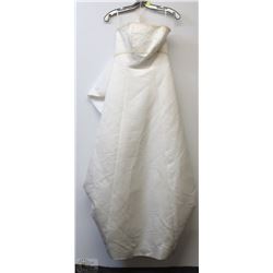 SIZE 8 NEW IVORY WEDDING GOWN BEADED BODICE W/