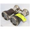 Image 1 : JOCKEY CLUB OF PARIS BINOCULARS EARLY 1900'S