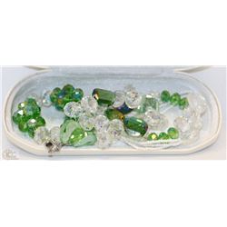 GREEN CRYSTAL NECKLACE AND BRACELET SET