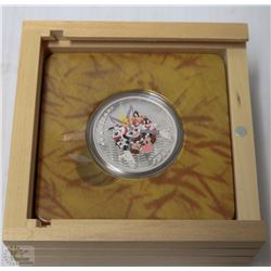 TRP208) 2015 20$ FINE SILVER COIN LOONEY TUNES
