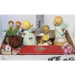 FLAT OF ESTATE ITEMS, ASSORTED MUSICAL