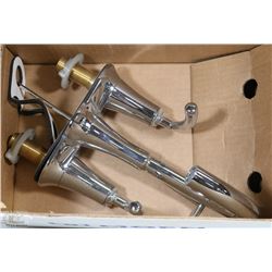 MOEN CHROME BATHROOM FAUCET