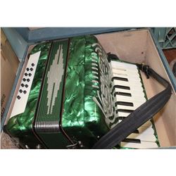 VINTAGE GREEN ACCORDIAN IN CASE
