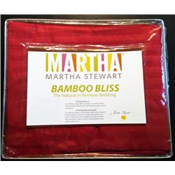 MARTHA STEWART QUEEN SIZE SHEETS