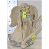 Image 1 : MUSICAL PORCELAIN ANGEL WITH HARP