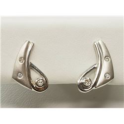 #15-14K WHITE GOLD DIAMOND EARRINGS
