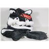 Image 1 : NEW YOUTH/ADULT "WILD HATS" HUSKY DOG