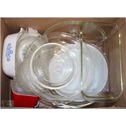 BOX OF KITCHEN ITEMS SOME PYREX