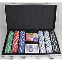 COMPLETE POKER SET IN SILVER CARRY CASE