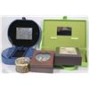 Image 1 : BOX OF JEWELRY CASES AND BOXES
