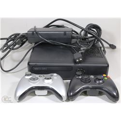 BOX W/XBOX 360 SLIM CONSOLE , 2 REMOTES