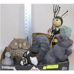 FLAT OF 6 LAWN ORNAMENTS