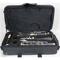 ACADEMY CLARINET WITH CASE