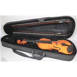 VIOLIN WITH CASE AND 2 BOWS