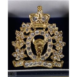 NEW  "ROYAL CANADIAN MOUNTED POLICE" CAP BADGE