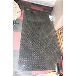 LARGE 10 TON FLOOR SCALE WITH DIGITAL DISPLAY