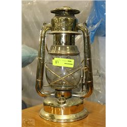 VINTAGE BEACON BARN LANTERN