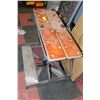 Image 1 : WORK BENCH