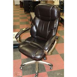 HYDRAULIC LIFT OFFICE CHAIR ON CHOICE : BROWN