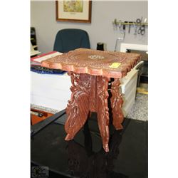 SMALL VINTAGE WOOD CARVED END TABLE