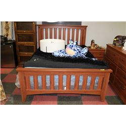 QUEEN SIZE WALNUT SHADE BEDFRAME