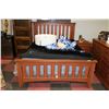 Image 1 : QUEEN SIZE WALNUT SHADE BEDFRAME