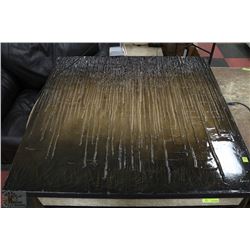 BLACK/GOLDTONE CANVAS ART PICTURE BY LYNCH