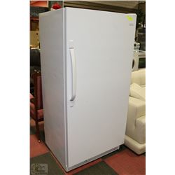 FRIGIDAIRE ELECTROLUX FRIDGE