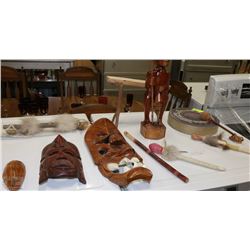 ESTATE AFRICAN ORNAMENT COLLECTION