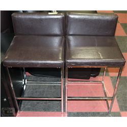 2 BAR STOOLS WITH HALF BACKS