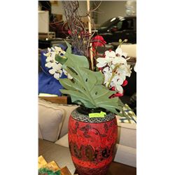 VINTAGE NATIVE TRIBAL POTTERY VASE W/ CARVED SCENE