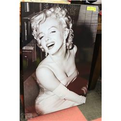 MARILYN MONROE BLACK AND WHITE PLAQUERED