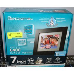 PANDIGITAL 1GB DIGITAL 7" PHOTO FRAME