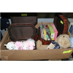 FLAT WITH 3 WOODEN BOXES W/ 4 TY BEANIE ANIMALS,