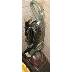 BISSEL CARPET CLEANER