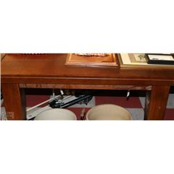 KITCHEN TABLE ON CHOICE: RUSTIC STYLE