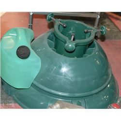 CHRISTMAS TREE STAND WITH SELF WATERING CAN